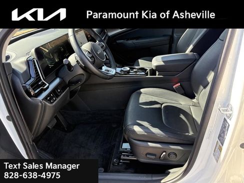 Certified 2025 Kia Sportage EX w/ EX Premium Package image 18