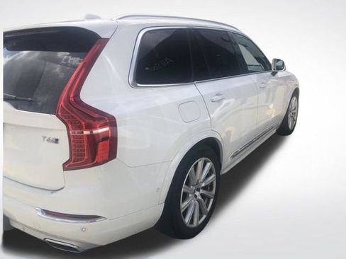 Used 2016 Volvo XC90 T6 Inscription w/ Vision Package image 7