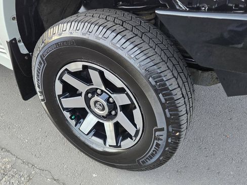 Used 2012 Toyota 4Runner SR5 w/ Convenience Pkg AWD/4WD image 33