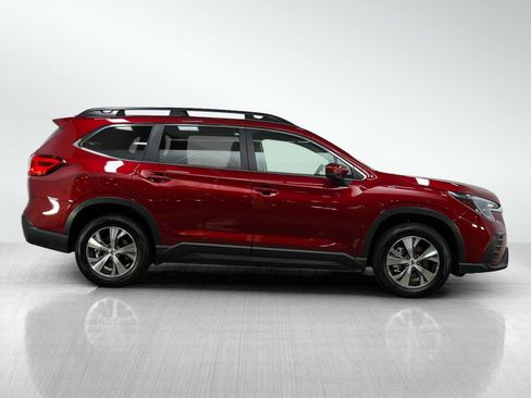 Used 2025 Subaru Ascent Premium image 6