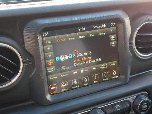 Used 2022 Jeep Gladiator Overland w/ Popular Equipment Package image 18