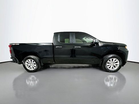 Used 2020 Chevrolet Silverado 1500 Custom w/ Custom Value Package AWD/4WD image 8