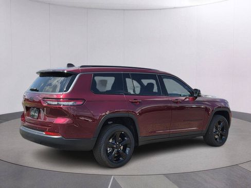 New 2026 Jeep Grand Cherokee L Limited w/ Limited Altitude Package RWD image 5