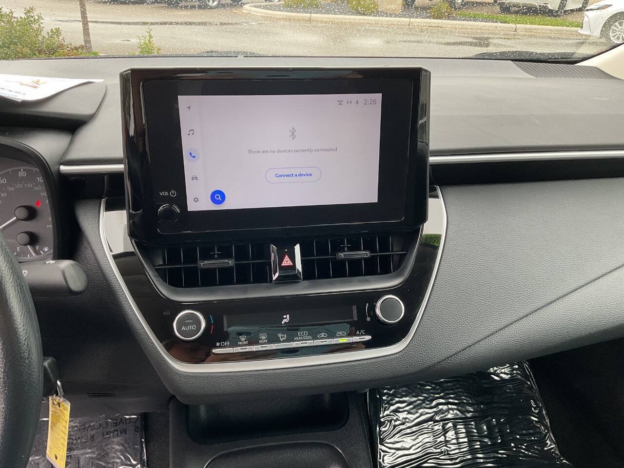 Used 2025 Toyota Corolla LE FWD image 27