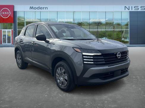 New 2026 Nissan Kicks S image 3