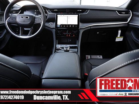 New 2025 Jeep Grand Cherokee Limited AWD/4WD image 11