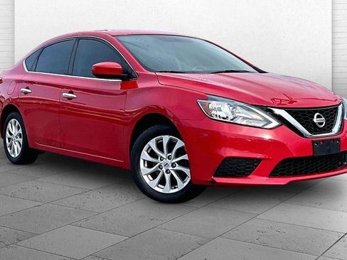 Used 2018 Nissan Sentra SV FWD image 1