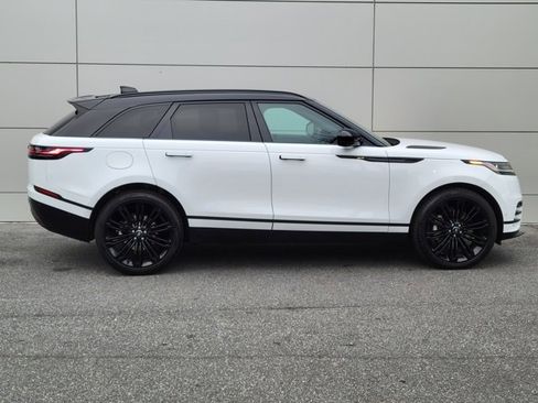 Used 2025 Land Rover Range Rover Velar Dynamic HSE image 11