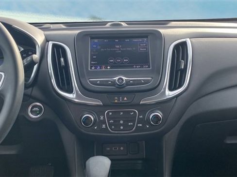 Used 2024 Chevrolet Equinox LT image 10