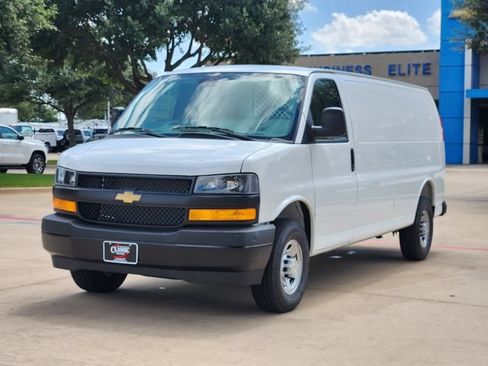 New 2026 Chevrolet Express 2500 Extended w/ Driver Convenience Package RWD image 10
