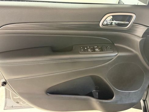 Certified 2021 Jeep Grand Cherokee Freedom Edition image 11