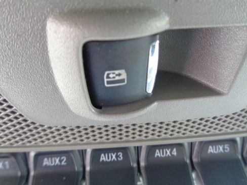 Used 2021 Ford F350 XLT w/ XLT Premium Package image 59