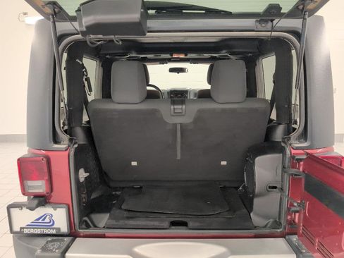 Used 2012 Jeep Wrangler Sahara w/ Dual Top Group AWD/4WD image 13