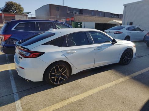 Used 2023 Honda Civic Sport Touring image 5