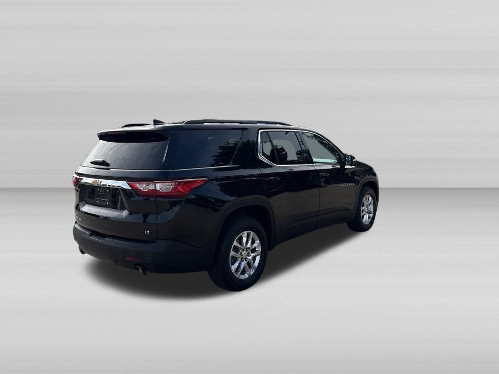Used 2021 Chevrolet Traverse LT w/ LPO, Floor Liner Package AWD/4WD image 3