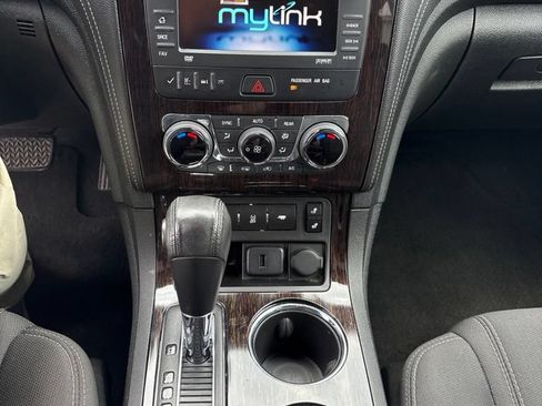 Used 2015 Chevrolet Traverse LT w/ Traveler's Package AWD/4WD image 22