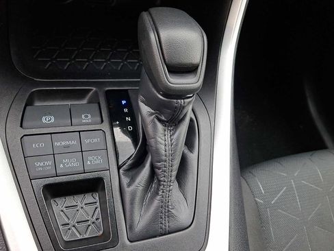 Certified 2024 Toyota RAV4 XLE image 17