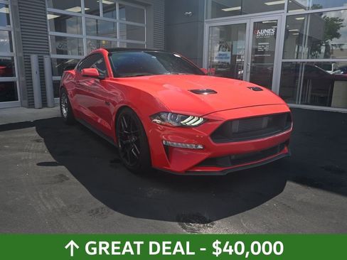 Used 2019 Ford Mustang GT Premium w/ Equipment Group 401A RWD image 25