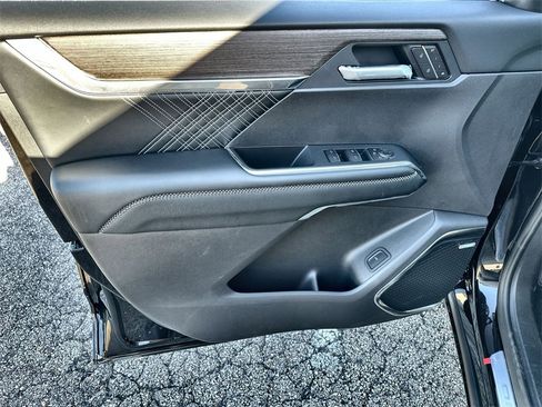 New 2026 GMC Acadia Denali w/ Super Cruise Package image 21