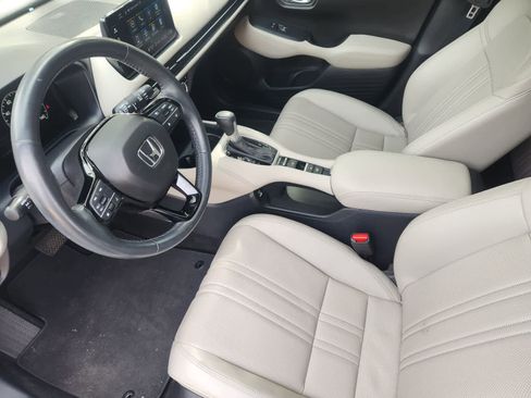 Used 2023 Honda HR-V EX-L image 2