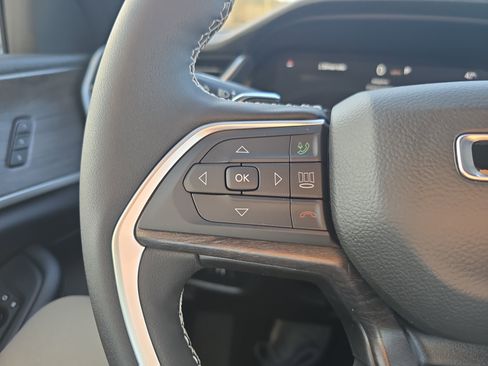 New 2025 Jeep Grand Cherokee L Limited image 22