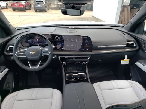 New 2026 Chevrolet Traverse High Country w/ LPO, Floor Liner Package image 38