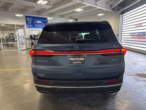 Used 2025 Buick Enclave Preferred image 6