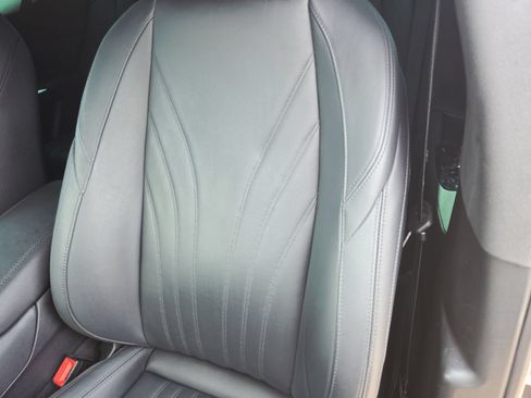 Used 2023 Maserati Grecale GT AWD/4WD image 16