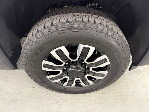 New 2026 GMC Sierra 2500 Denali Ultimate AWD/4WD image 4