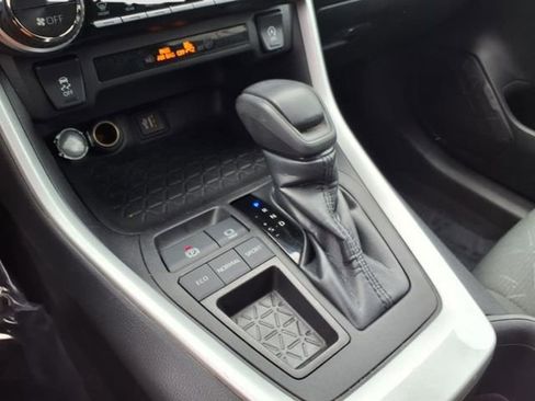 Used 2023 Toyota RAV4 XLE image 20