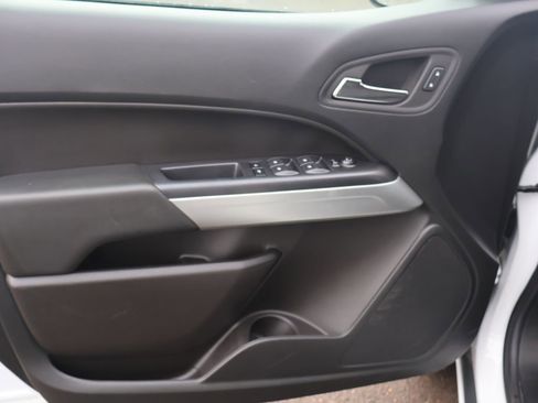 Used 2022 Chevrolet Colorado LT w/ LT Convenience Package image 20