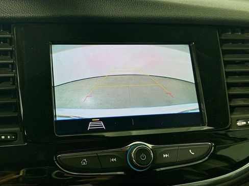 Used 2022 Buick Encore Preferred w/ Safety Package FWD image 13
