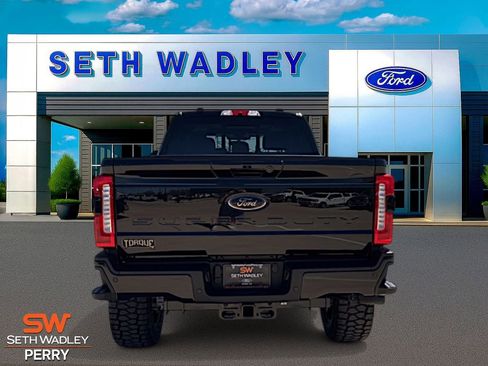 New 2026 Ford F250 Lariat w/ Black Appearance Package image 5