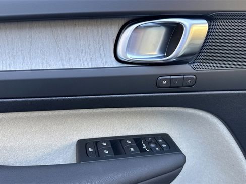 New 2026 Volvo XC40 B5 Plus w/ Protection Package Premier image 12