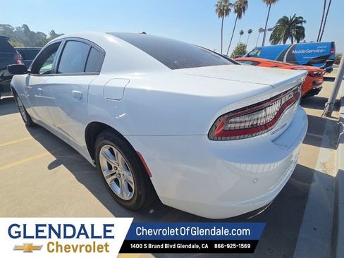 Used 2021 Dodge Charger SXT RWD image 4