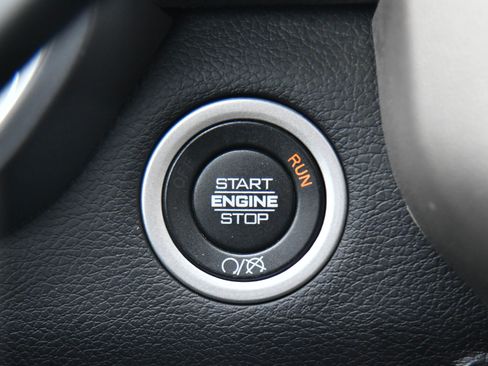 Used 2024 RAM 2500 Laramie image 37