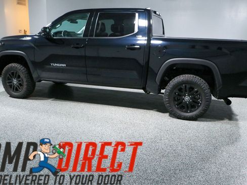 Used 2024 Toyota Tundra SR5 w/ SR5 Convenience Package AWD/4WD image 9