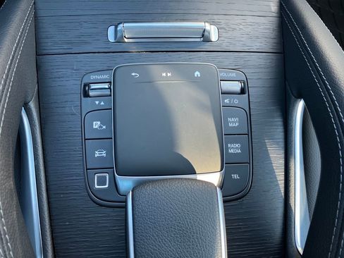 Used 2025 Mercedes-Benz GLE 350 4MATIC image 26