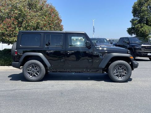 New 2026 Jeep Wrangler Unlimited Sport AWD/4WD image 7