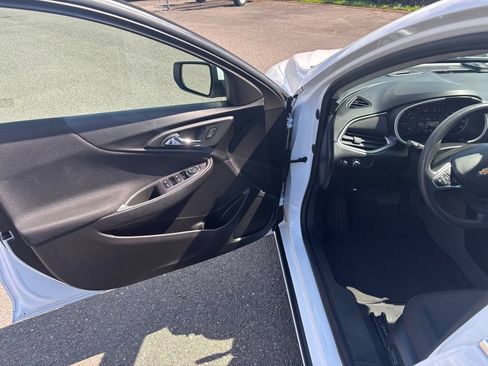 Used 2023 Chevrolet Malibu LT FWD image 26