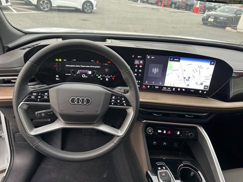 New 2025 Audi Q5 Premium Plus image 18