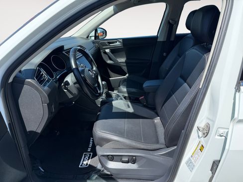Used 2019 Volkswagen Tiguan SE AWD/4WD image 10