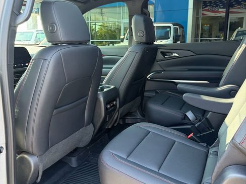 Used 2026 Chevrolet Traverse Z71 w/ Driver Confidence Package AWD/4WD image 15