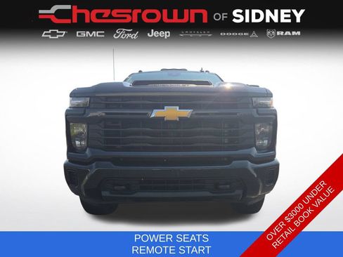 Used 2024 Chevrolet Silverado 2500 Custom w/ Custom Value Package AWD/4WD image 10