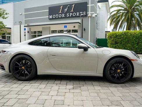 Used 2021 Porsche 911 Carrera 4 image 34