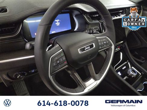 Used 2024 Jeep Grand Cherokee Limited w/ Black Appearance Package AWD/4WD image 22