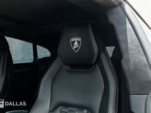 Used 2019 Lamborghini Urus AWD/4WD image 21