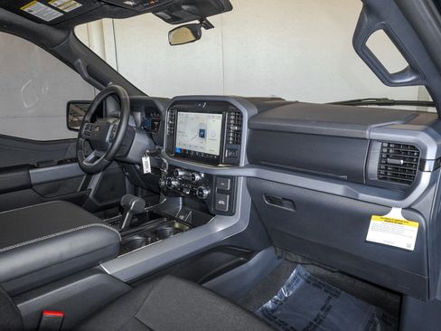 New 2026 Ford F150 XLT w/ XLT Black Appearance Package image 39
