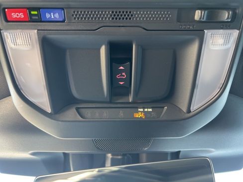 Used 2025 Subaru Forester Touring image 48