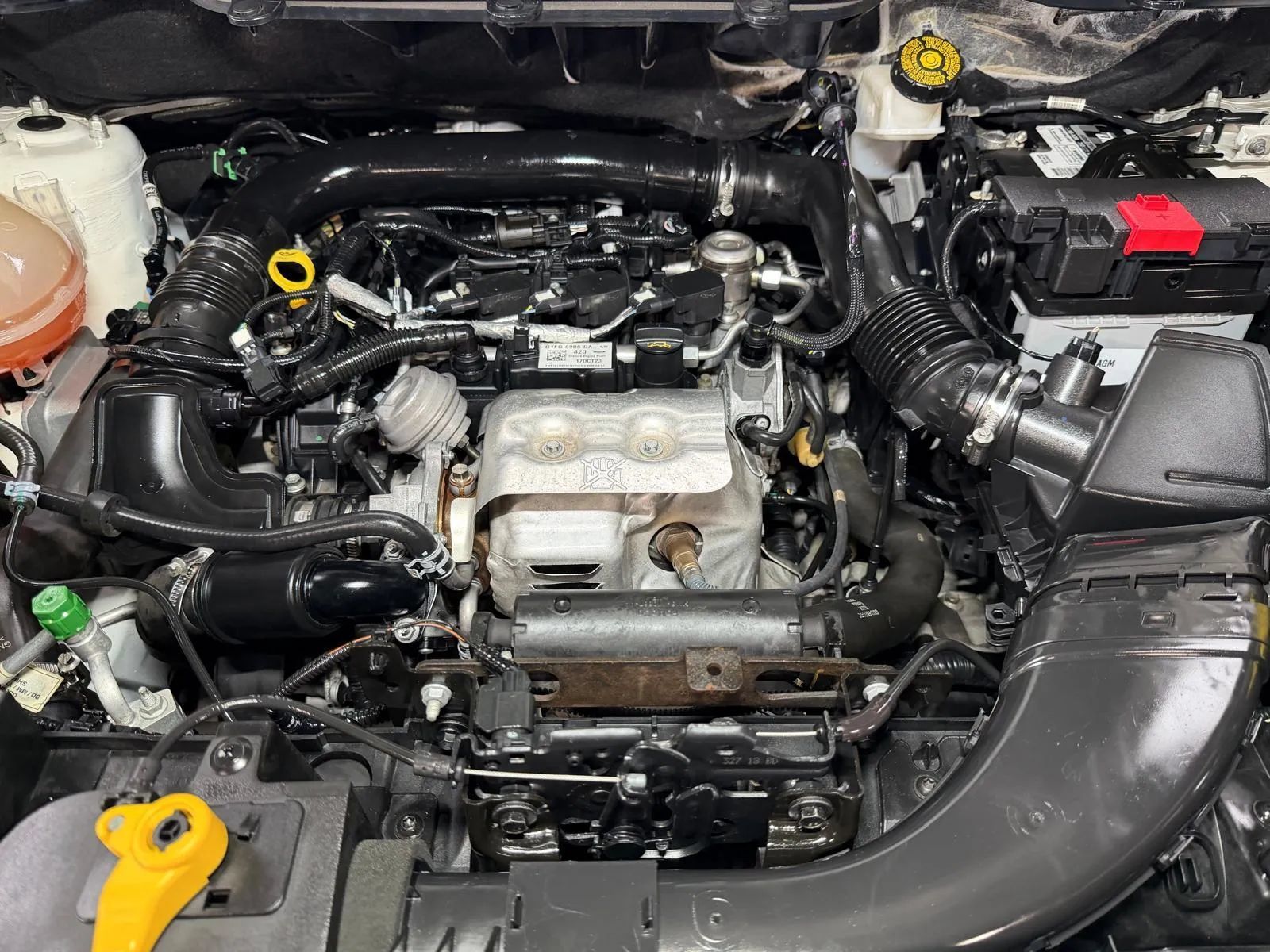 Used 2019 Ford EcoSport SE w/ SE Convenience Package FWD image 12